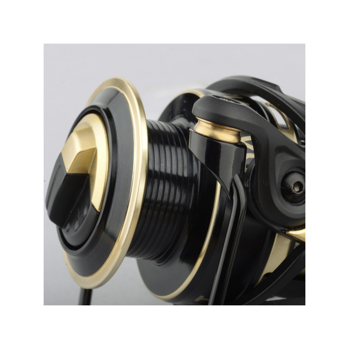 kolowrotek-morski-dassault-spro