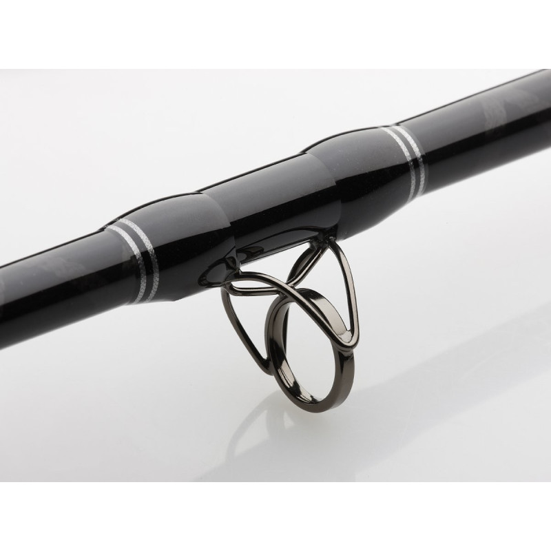 Wędka Madcat BLACK HEAVY DUTY 300cm / 200-300g
