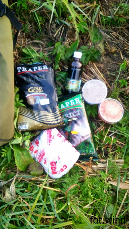 Test porównawczy zanęt z niskiej półki. Traper vs Gut-mix