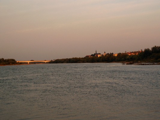 Widok na miasto i most drogowy Widok na miasto i most drogowy