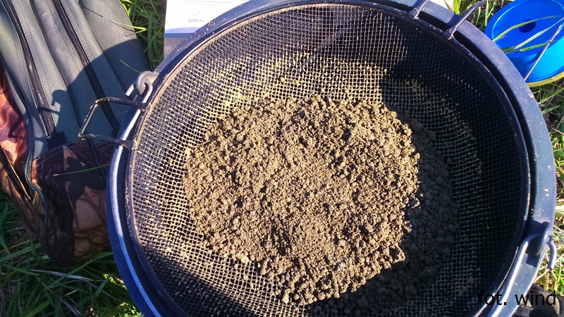 Gliny i ziemia w zanęcie