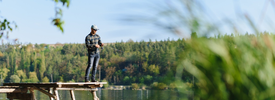 Zrównoważone wędkarstwo – jak dbać o środowisko nad wodą?